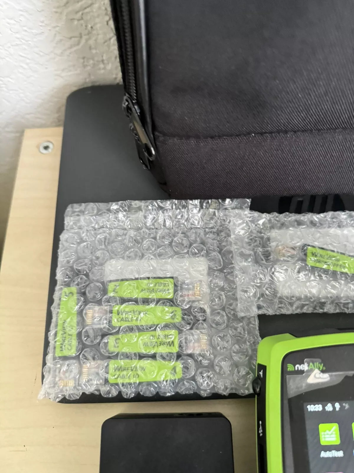 NetAlly AirCheck G3 Pro Wireless Tester Kit with 1-6 Wire View w/Bag & Cables