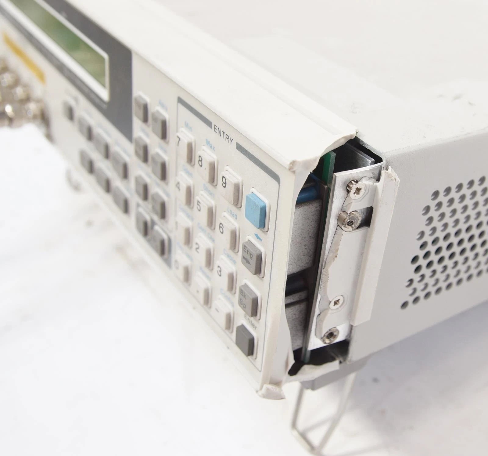 Agilent / HP 4263B 100 Hz to 100 kHz LCR Meter