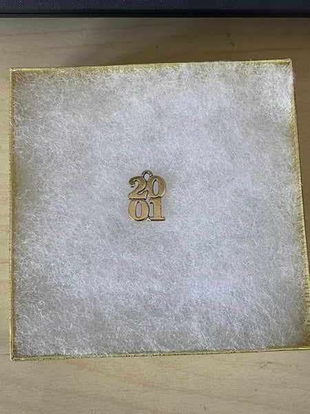 James Avery 2001 14k Gold Charm - RARE Stacked ‘01 Graduation Class Of