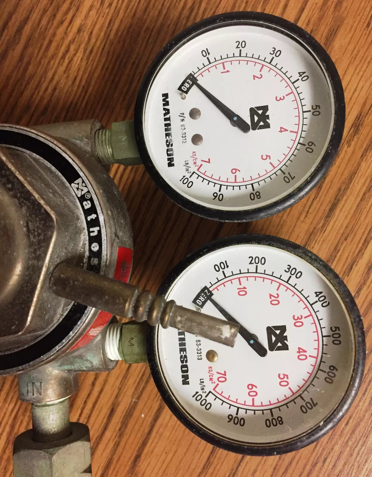 Matheson Model B15A-330 Gas Regulator: Reliable Pressure Control Tool