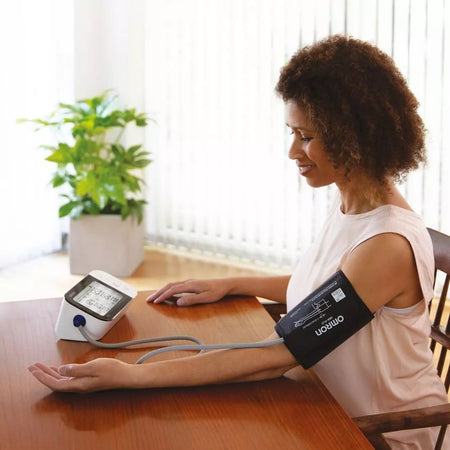 Omron HEM 7361T Bluetooth Blood Pressure Monitor with Cuff Wrapping Guide