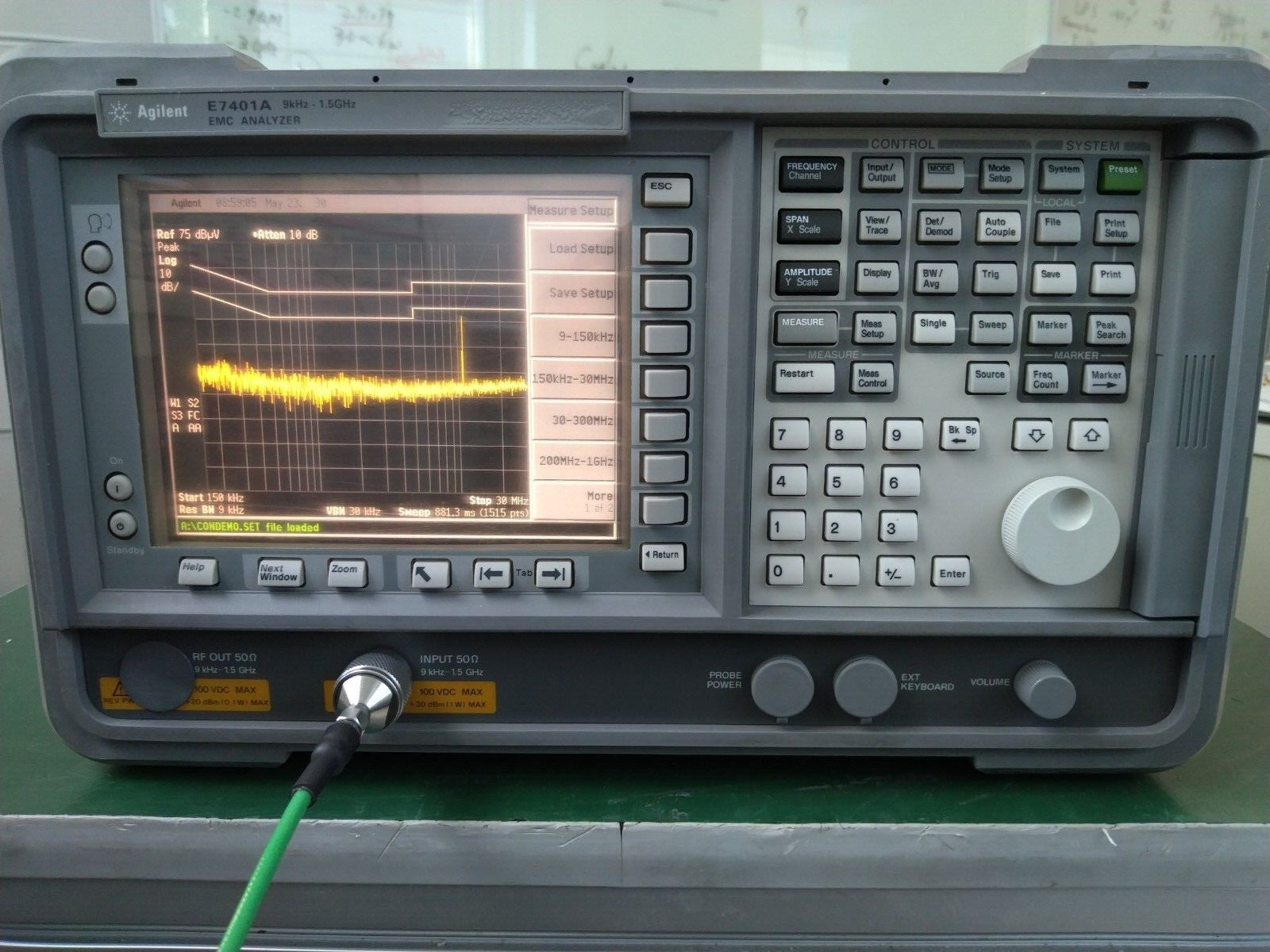 Agilent E7401A EMC Analyzer 9KHz to 1.5Ghz ,w/ 1DR, 1DS, 060, B72 - XG eqpt