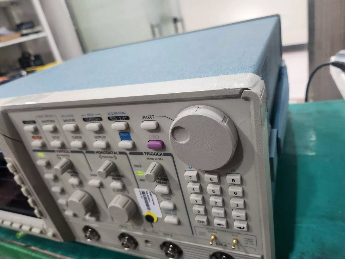 Tektronix TDS784D: 1GHz 4-Channel 4GS/s Oscilloscope Frame (2025)