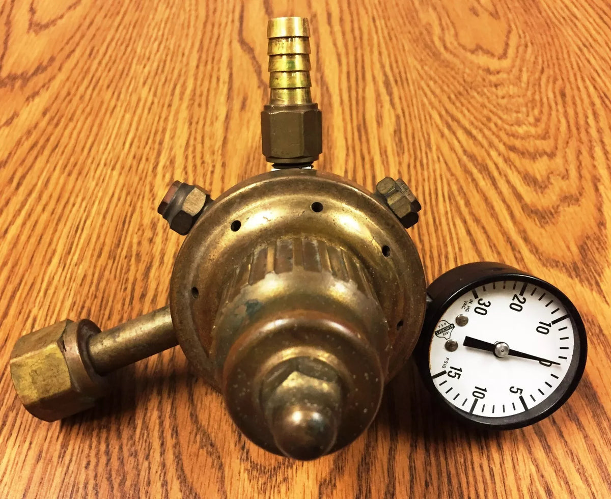 National Welding Equipment P/N 765 Hydrogen Gas Regulator with 1 Gauge