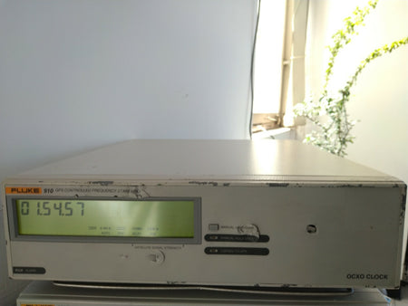 Fluke 910 GPS Controlled Frequency Standard OCXO CLOCK
