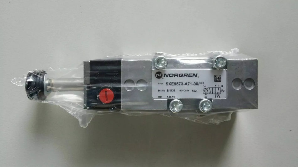 NORGREN SXE9573-A71-00 Pneumatic Solenoid Valve in Box
