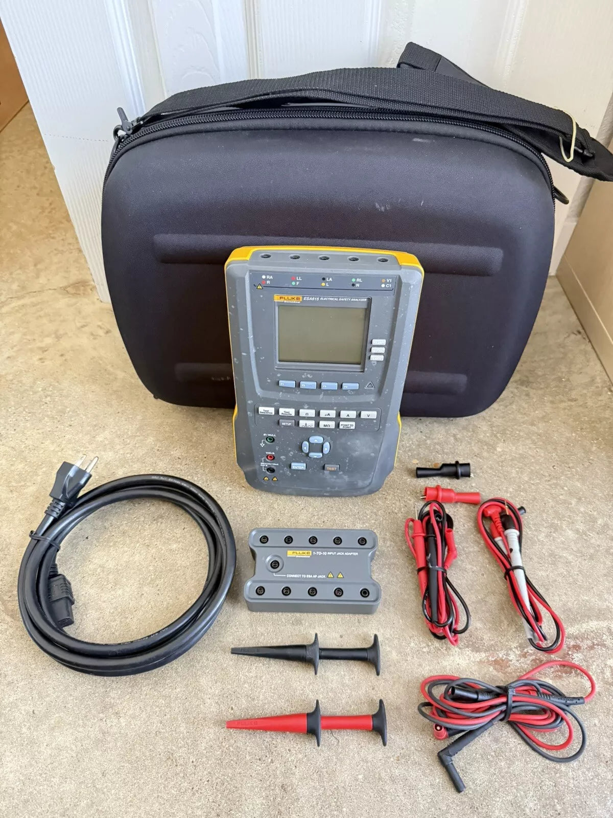 FLUKE ESA615 EU 230V Electrical Safety Analyzer (Tested)
