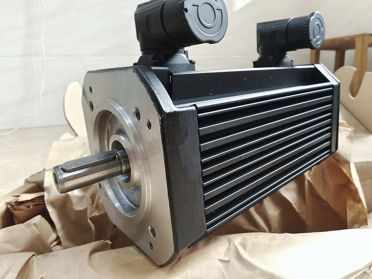 Lenze MDSKSRS056-23 Servo Motor Inverter