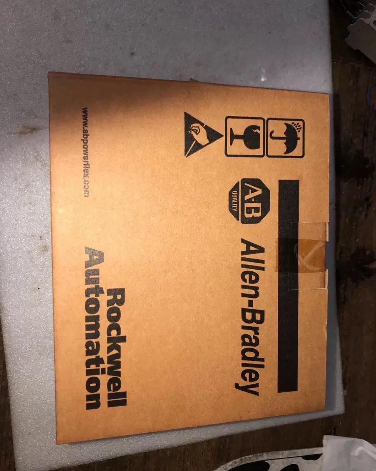 22A-A2P3N104 Industrial Circuit Breaker for Electrical Protection