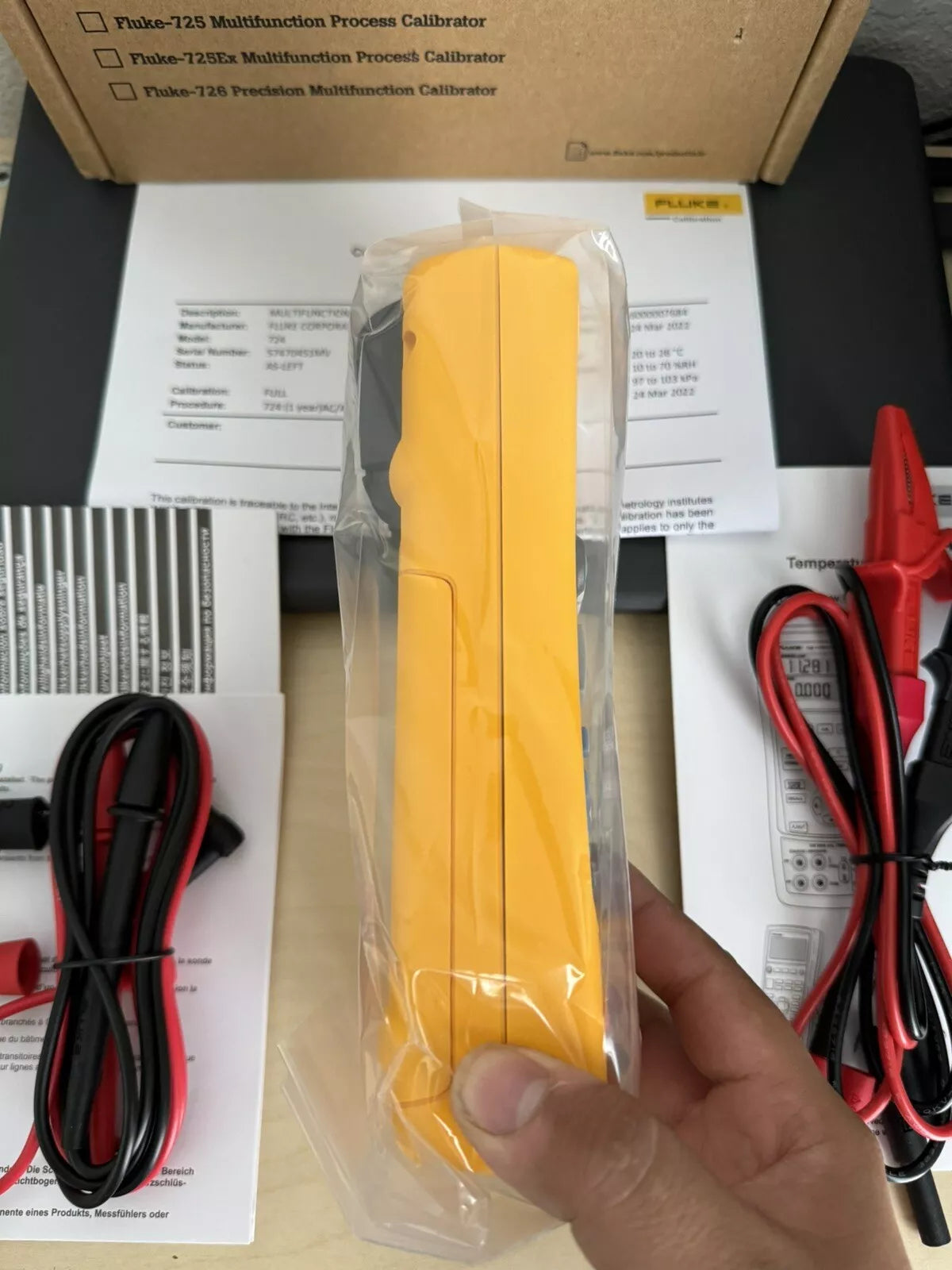 Fluke 724 Temperature Calibrator - Calibrated 2022 / New Sealed