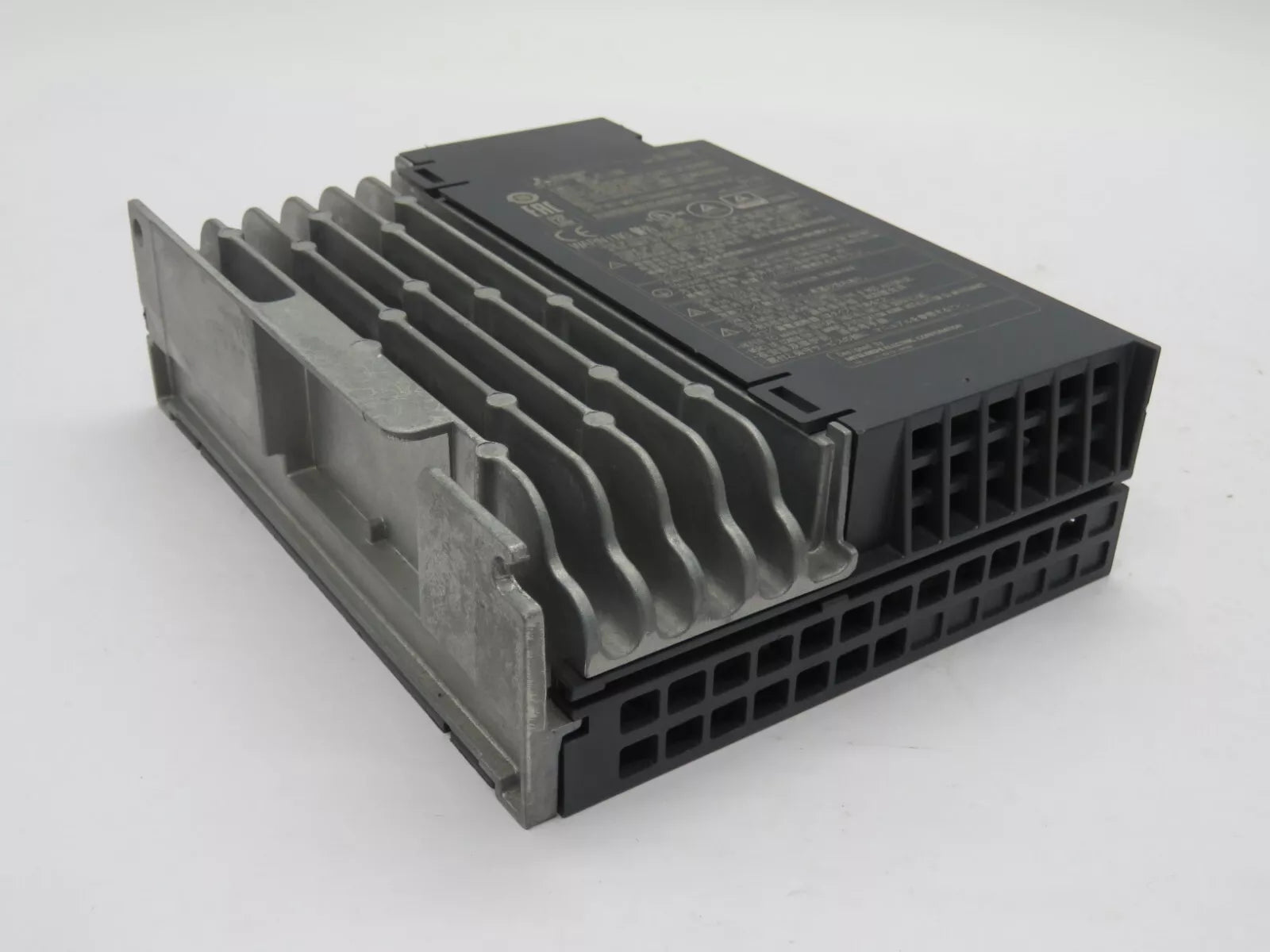 Mitsubishi MR-JE-10B AC Servo Amplifier 1/3 Phase 200-240V CNC Motion Control