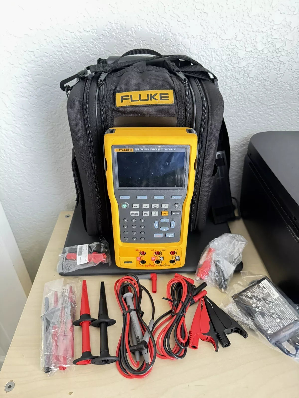 Fluke 754 Documenting Multifunction Process Calibrator (Calibrated 2023-2024)