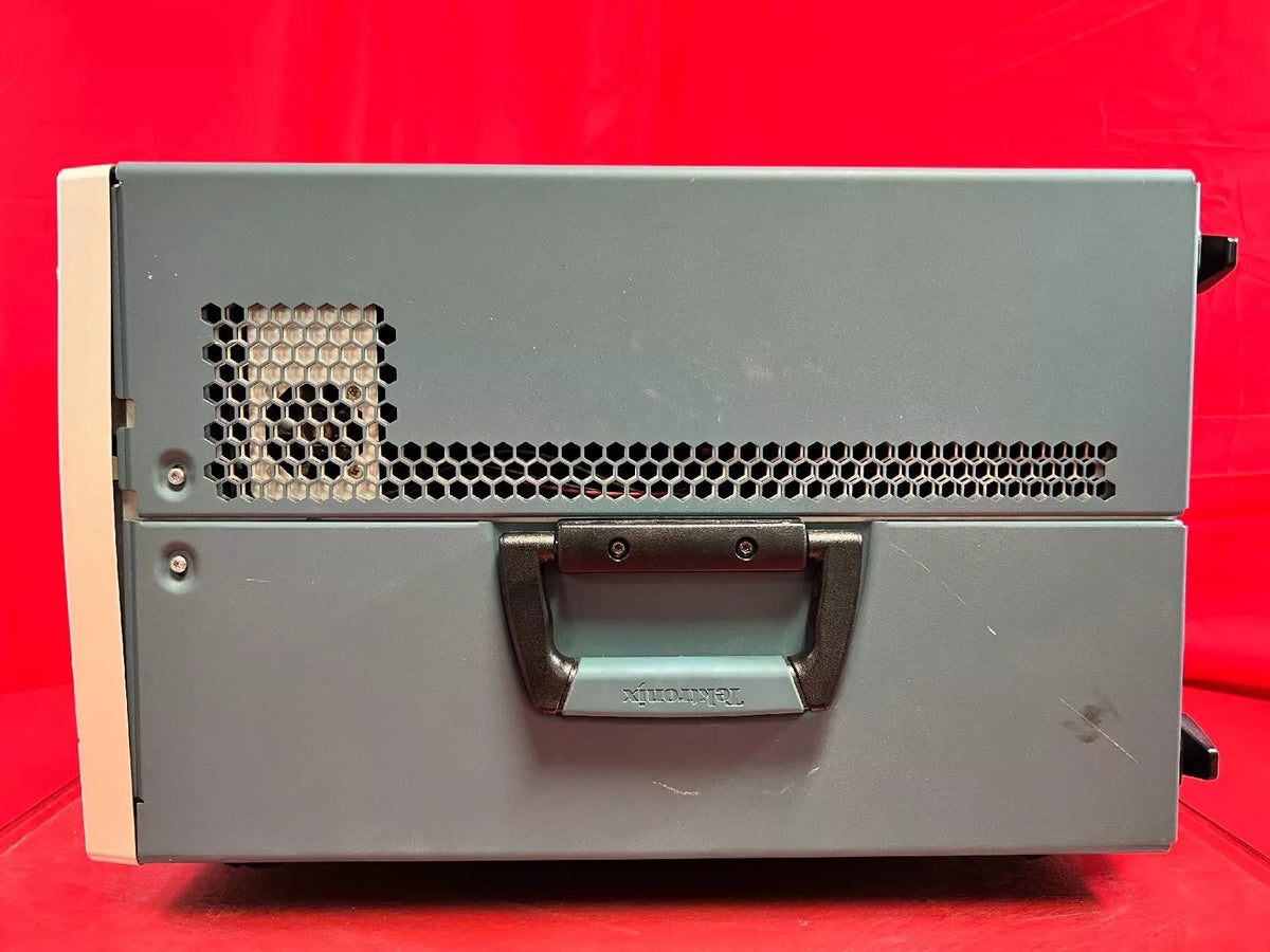 Tektronix DSA72004 20 GHz 4 Channel Digital Oscilloscope with 8 Options