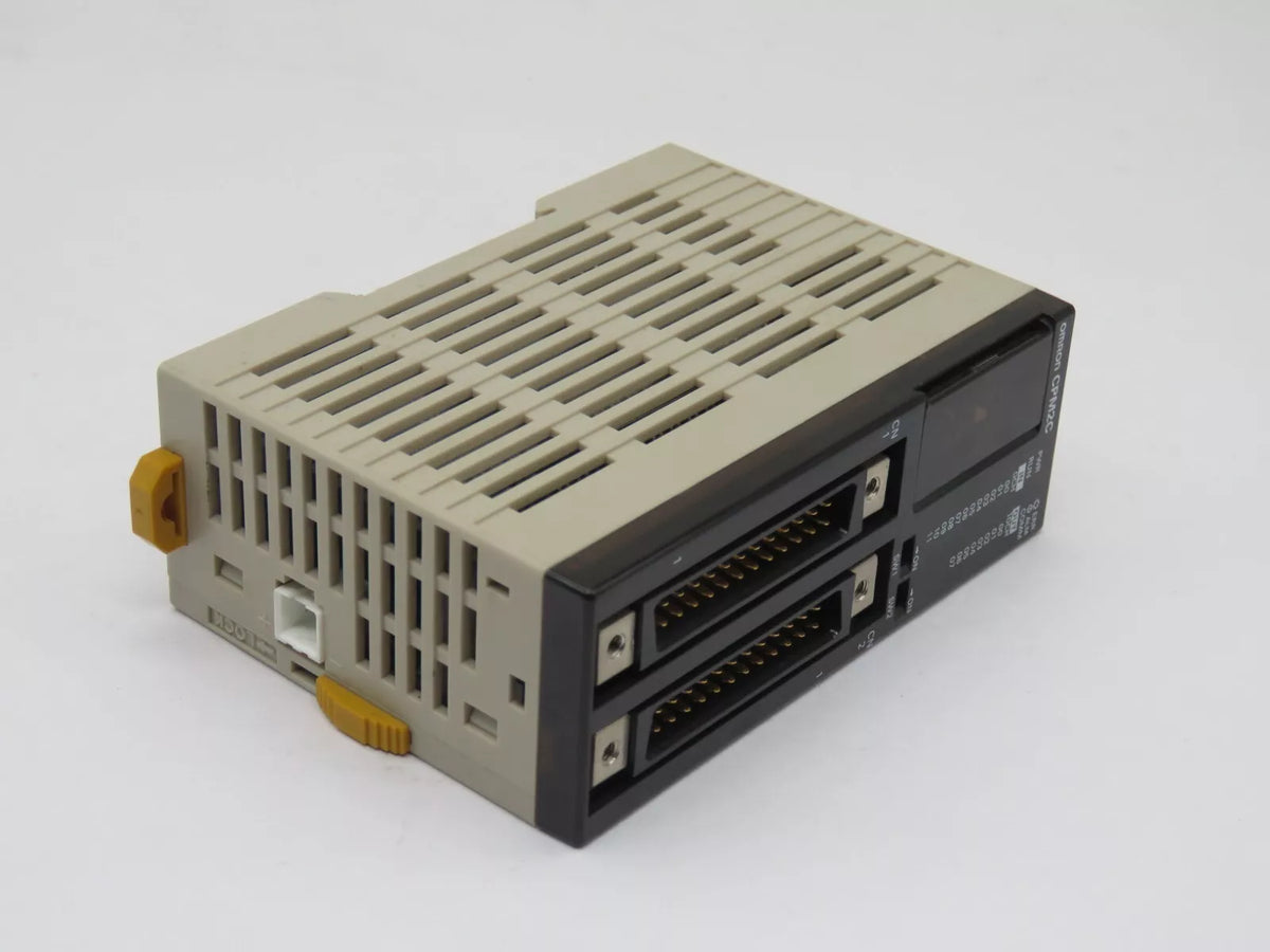 Omron CPM2C-20CDT1C-D Programmable Control Logic 12 IN 8 OUT 24V
