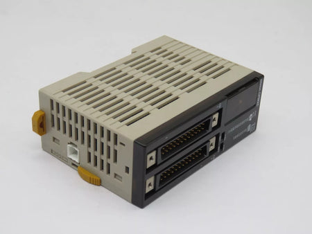 Omron CPM2C-20CDT1C-D Programmable Control Logic 12 IN 8 OUT 24V