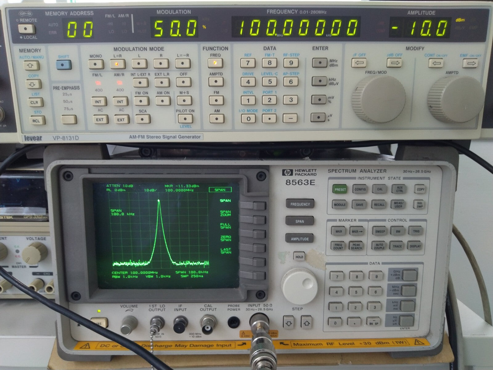 LEVEAR VP-8131D amplitude modulation signal generator 10KHz ~ 280MHz
