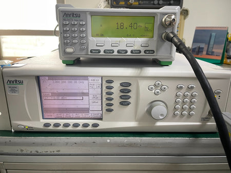 Anritsu MG3694C Signal Generator 2-40 GHz