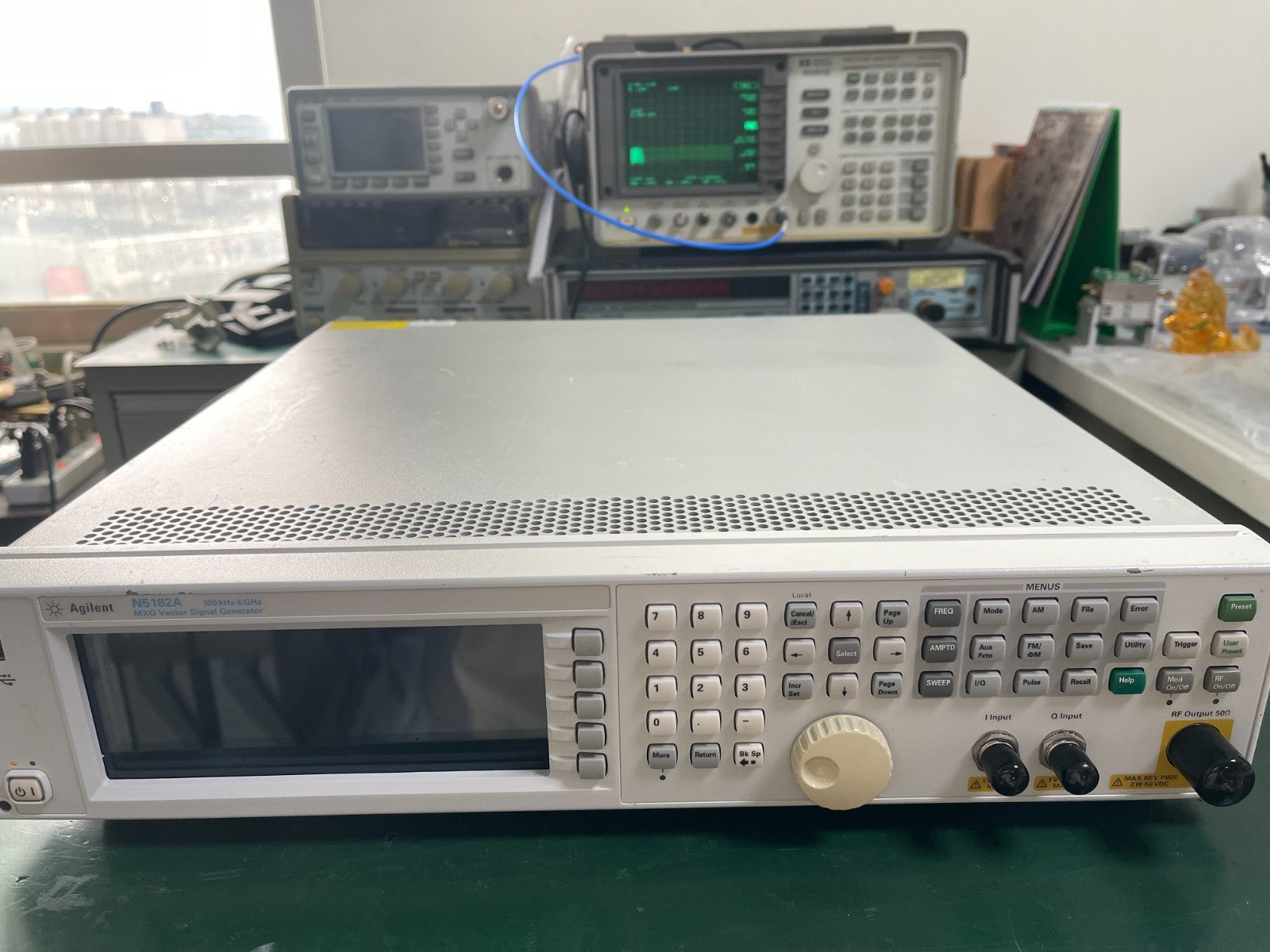 Agilent N5182A MXG Vector Signal Generator 100KHz- 6GHz_403,431,5<wbr/>06,651,UNT_367<wbr/>2