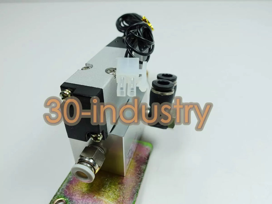 1PCS NEW F STAR Manipulat Vacuum Generat V51-100-3183 DC-24V