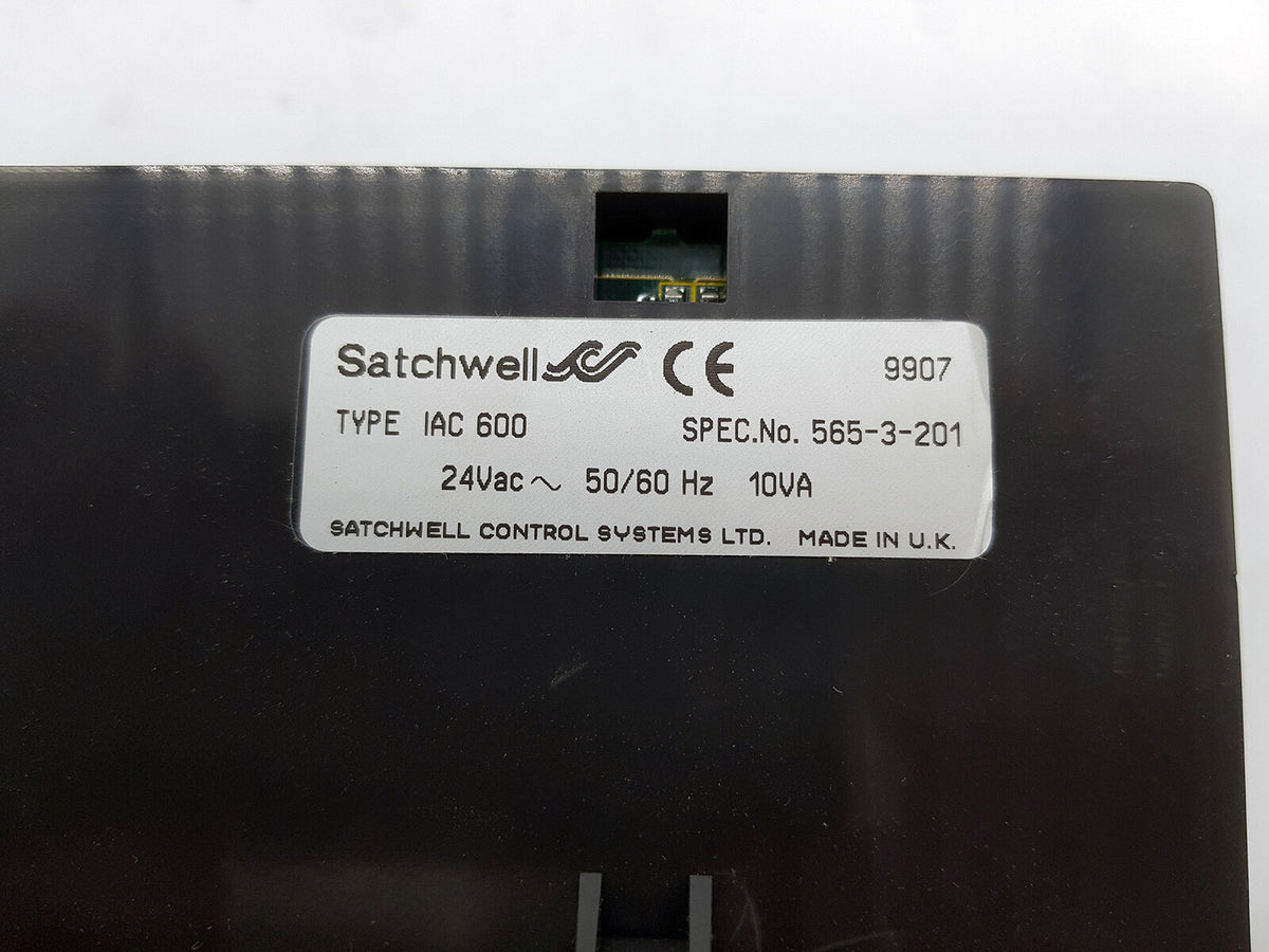Satchwell Ivensys IAC 600 B Multi Loop Intelligent Controller