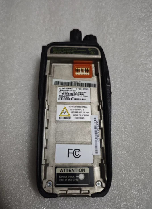 1pcs Motorola XPR6550 UHF 403-470MHZ TWO WAY HANDHELD PORTABLE RADIO