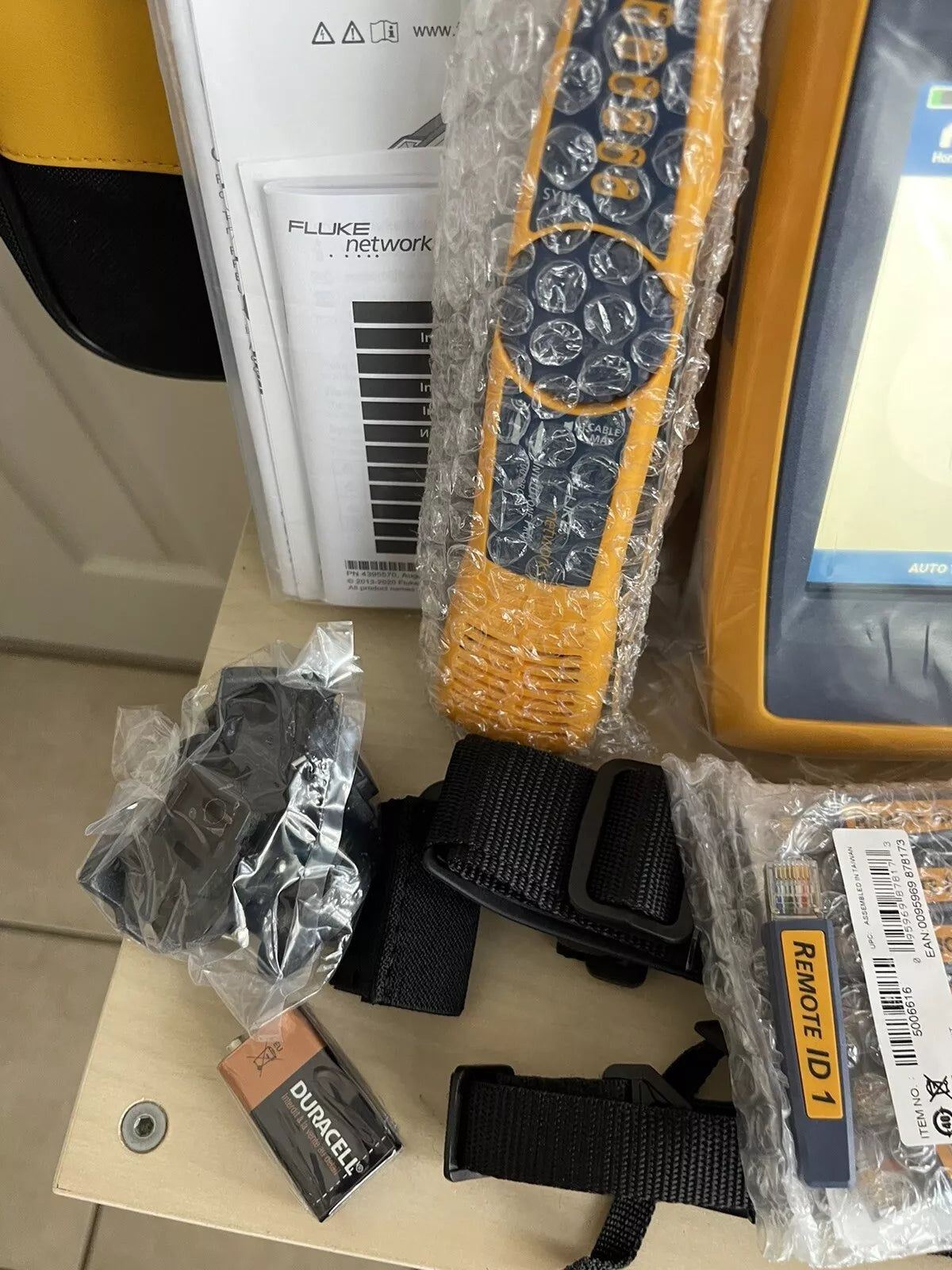 Fluke Networks LIQ-KIT LinkIQ Cable + Network Tester Kit