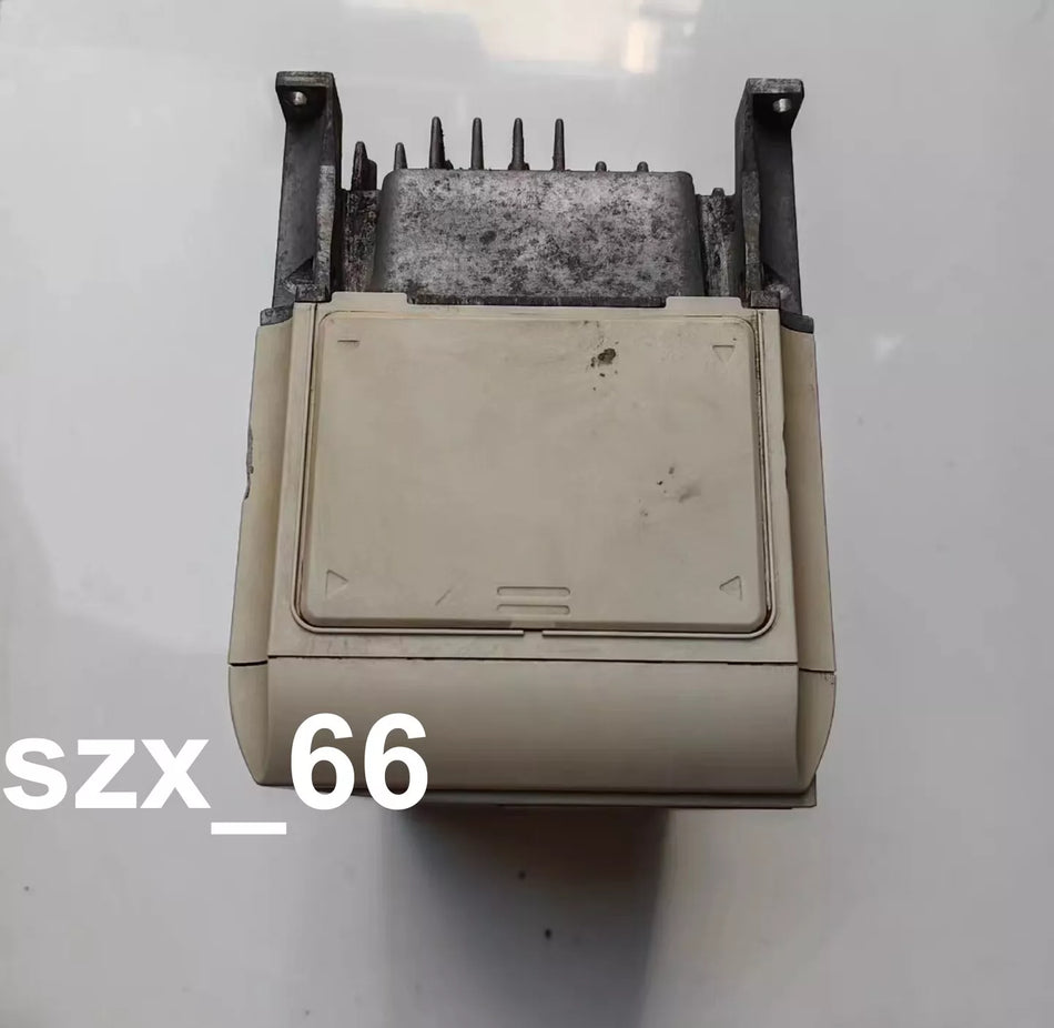 1PCS Used Yaskawa Varispeed G7 Inverter CIMR-G7A23P7 3PH 200V 3.7KW