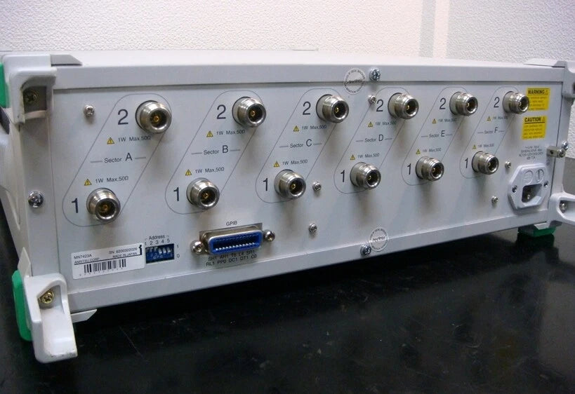 ANRITSU MN7423A 9KHz-13.2GHz 12ch RF Interface Unit