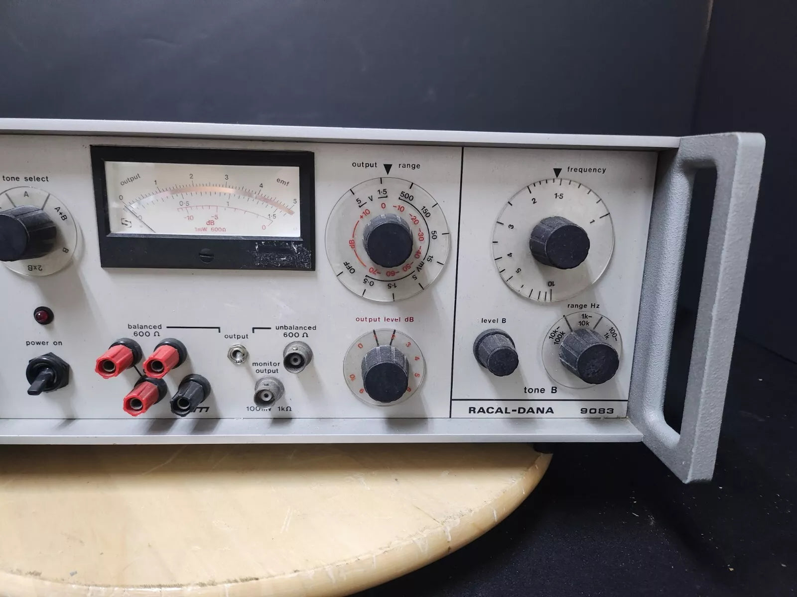 Racal Dana 9083 10 Hz to 110 kHz Test Oscillator AS-IS (2355)