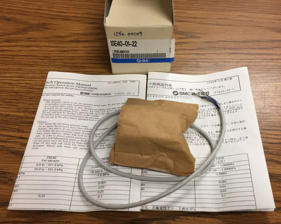 SMC ISE40-01-22 Pressure Switch High Precision