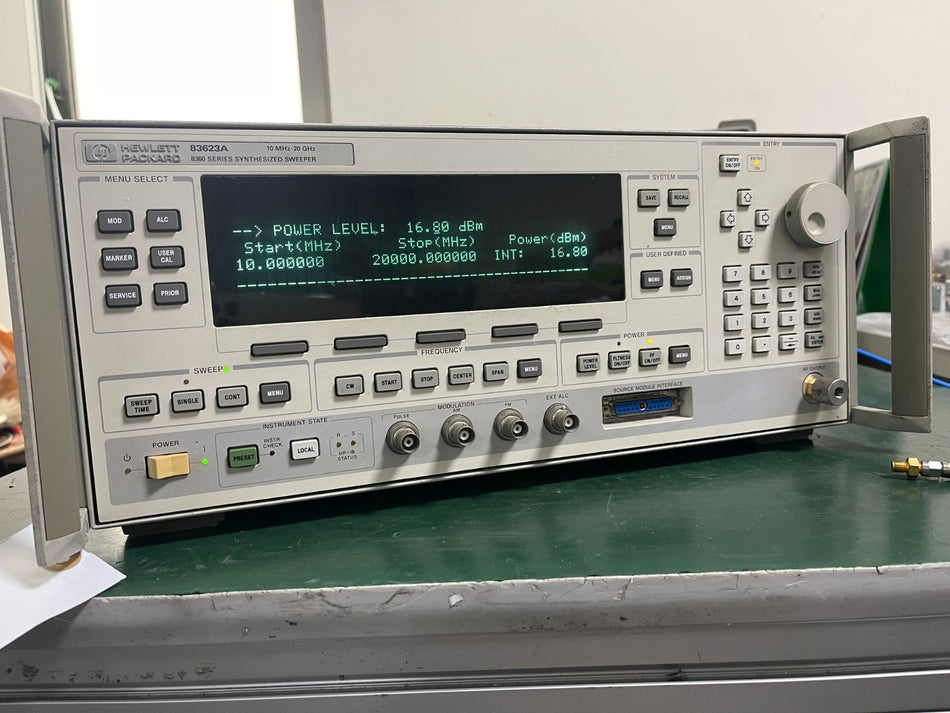 HP Agilent 83620A Synthesized Sweep Signal Generator