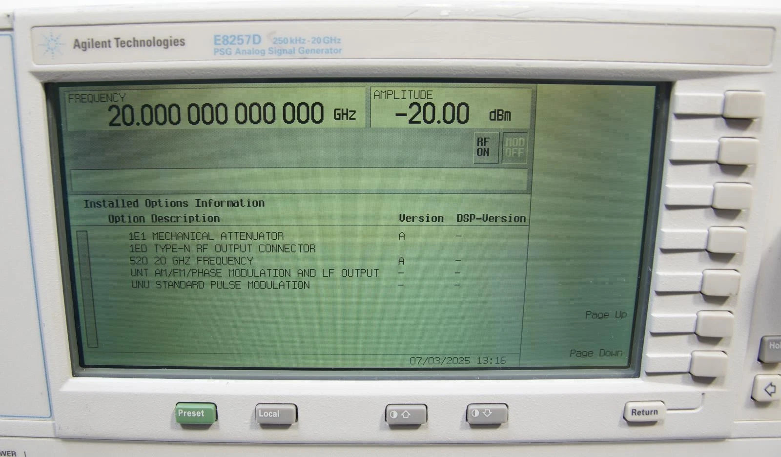 Agilent E8257D PSG 250kHz -20GHz Analog Signal Generator 1E1 1ED 520 UNT UNU