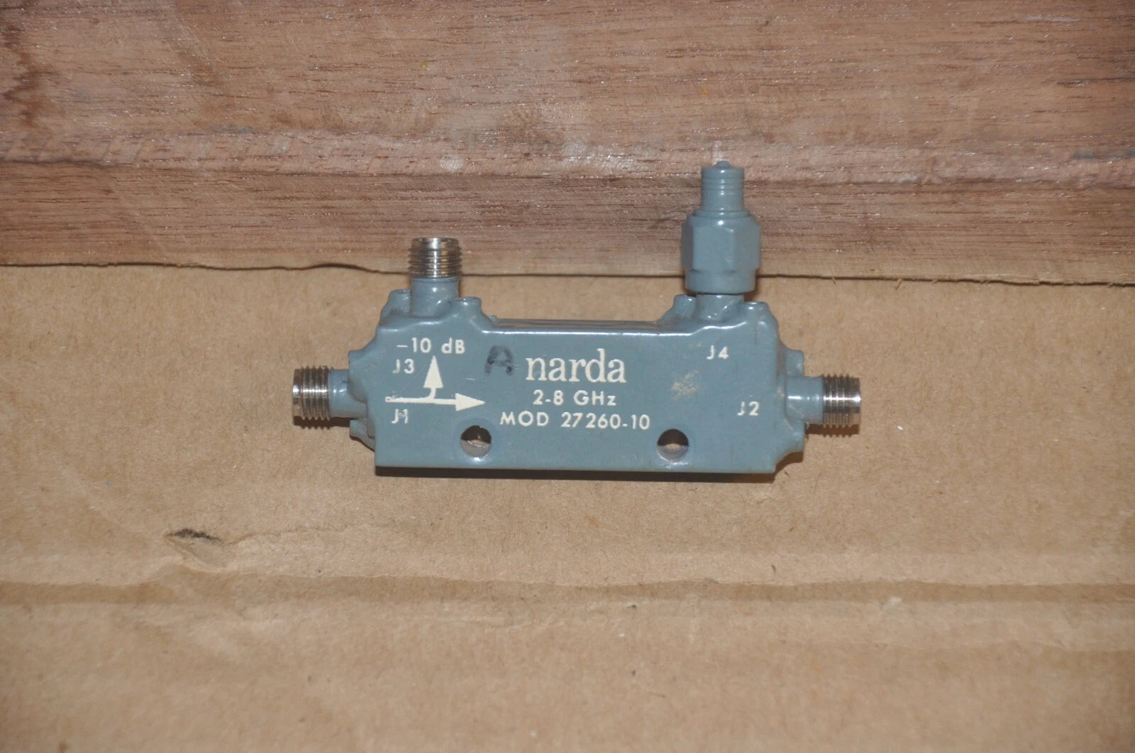 Portable Digital Multimeter with LCD Display and Non-contact Voltage Detection