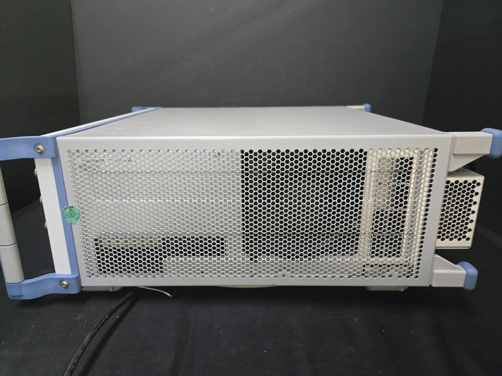 R&S CMW500 Wideband Radio Communication Tester with Options (101400)