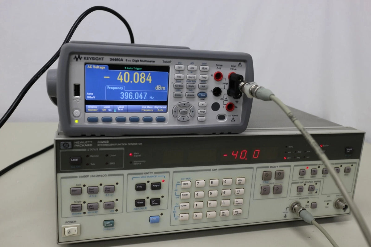 HP 3325B /001 21MHz Synthsized Generator