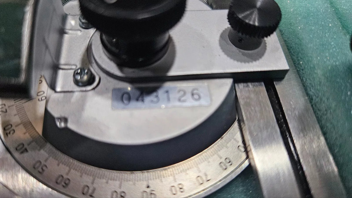 Mitutoyo Universal Bevel Protractor (3126)