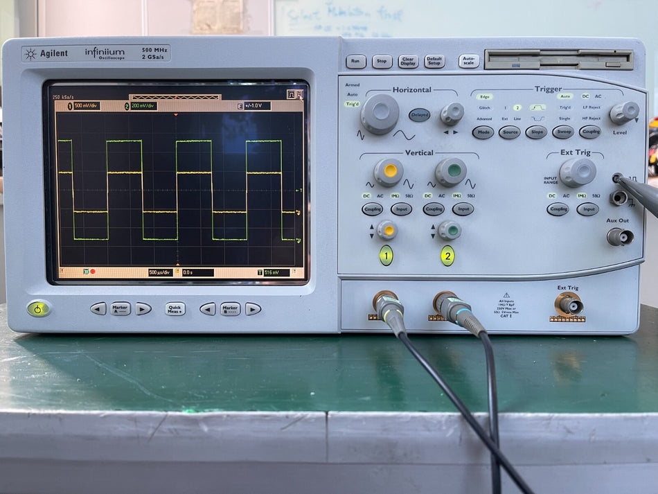 Agilent 54820A Infiniium Oscilloscope 500MHz , 2GSa/s _0108 - XG eqpt