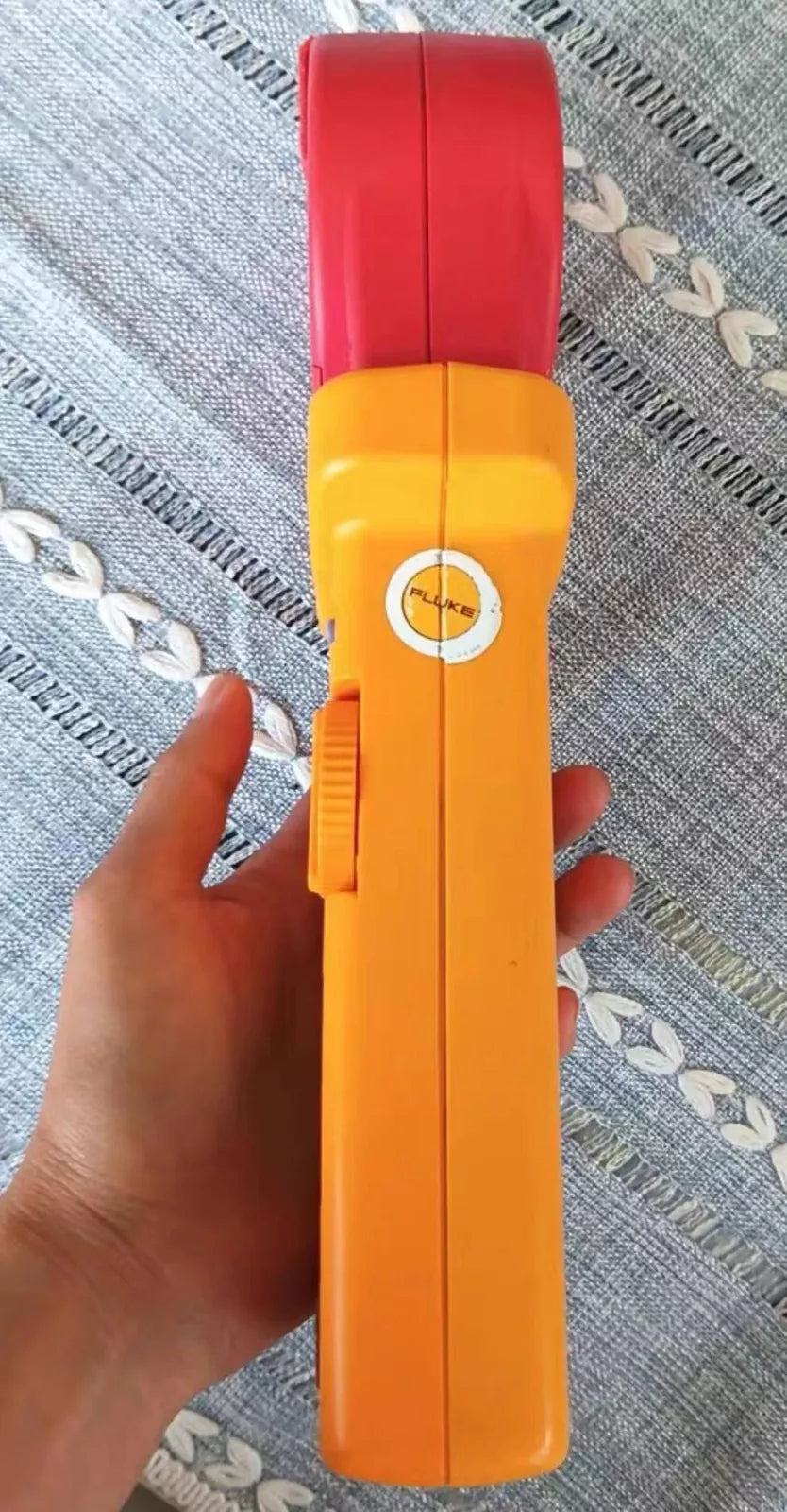 Fluke 1630 Ground Resistance Meter for Accurate Electrical System Testing - XG eqpt