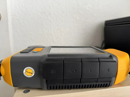 FLUKE 810 Vibration Tester & Tachometer