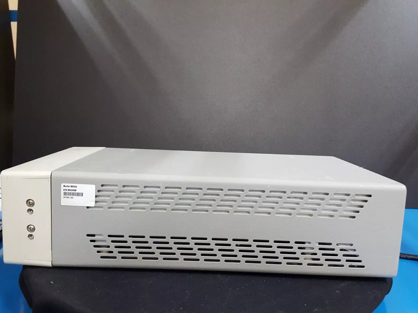 Gigatronics 8652A Universal Power Meter with Option 12 (0398)