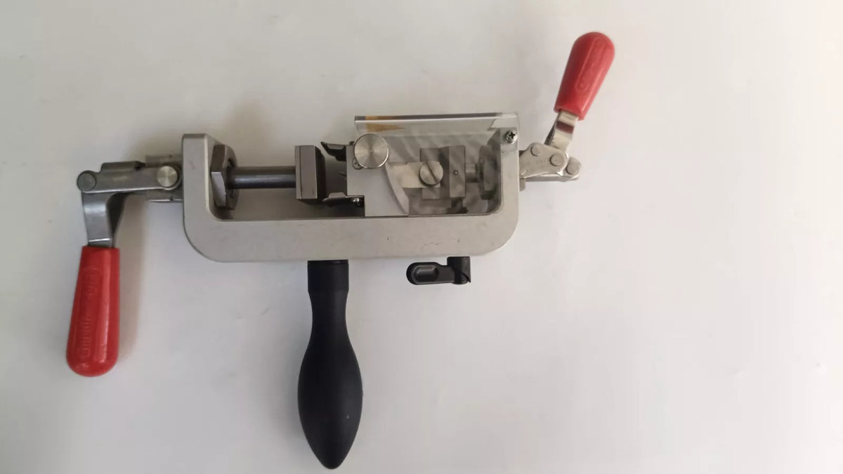 Sartorius Stedim Biotech Clipster -XS/S- Lab Equipment / Tool
