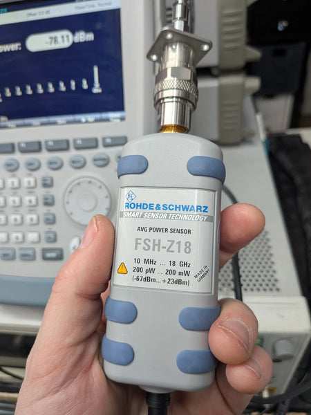 🔥Rohde & Schwarz R S Fsh20 K17 Handheld Spectrum Analyzer /Meter+Sensor !Cal'd!