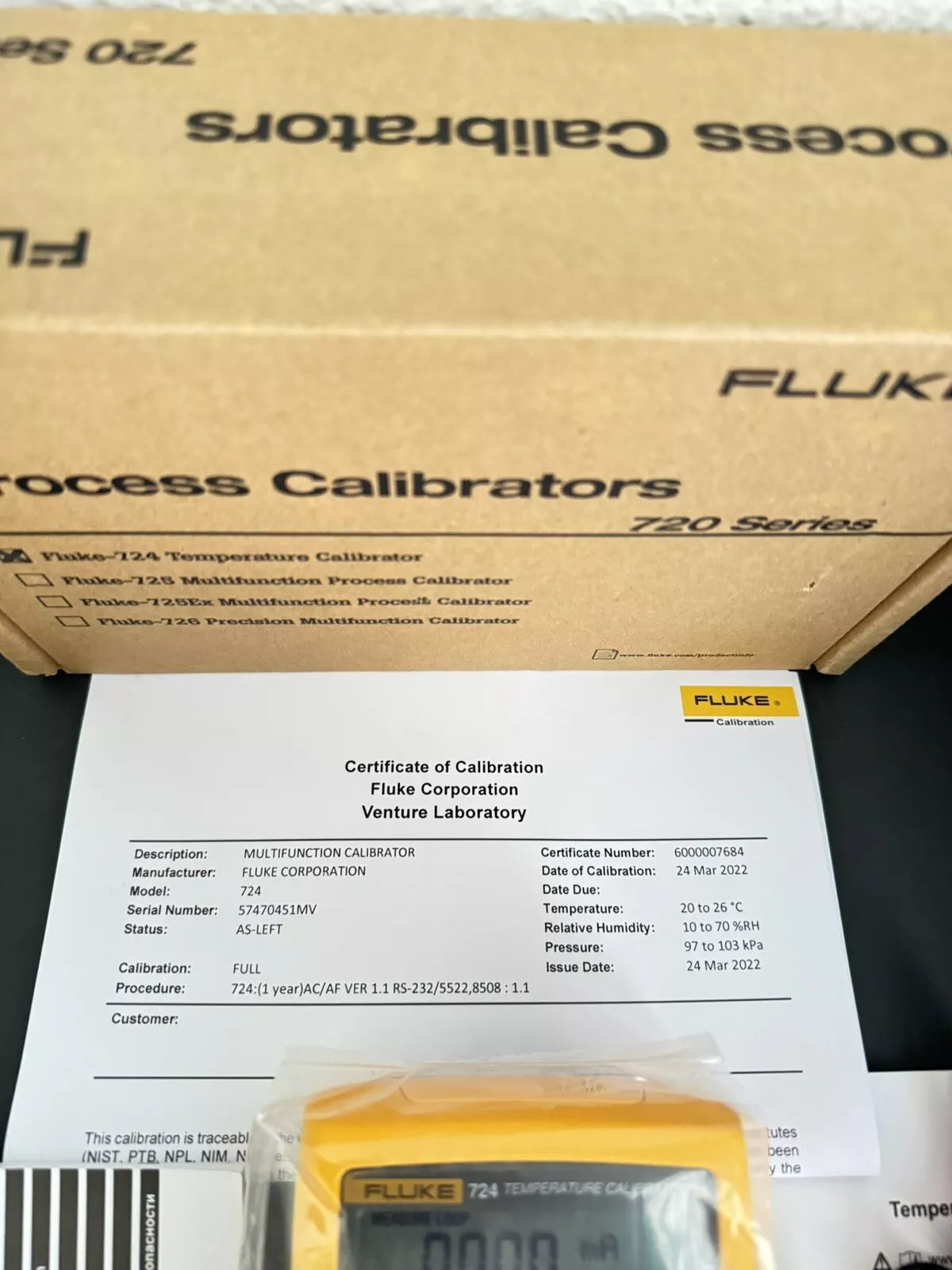 Fluke 724 Temperature Calibrator - Calibrated 2022 / New Sealed