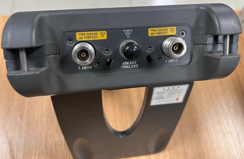 1PC Keysight/ AGILENT N9923A FIELDFOX RF VECTOR NETWORK ANALYZER 6GHz