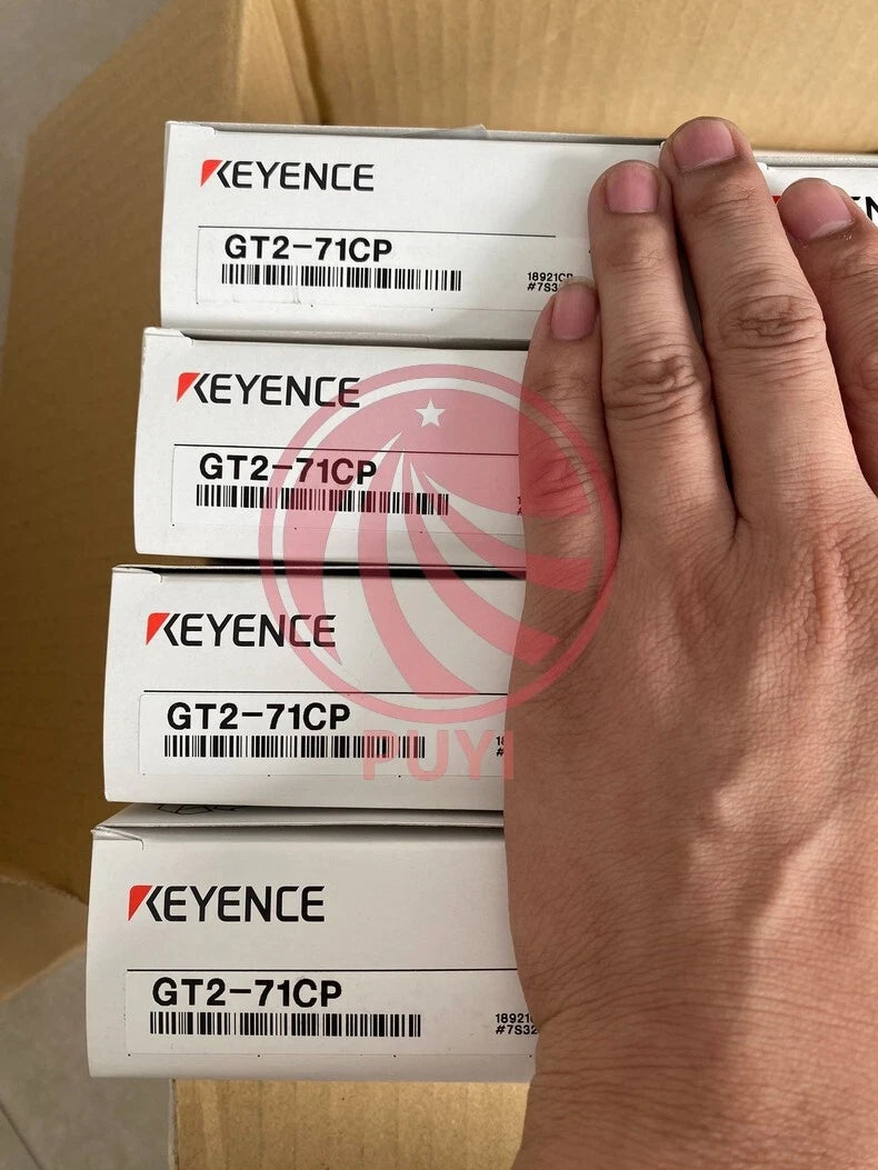 New In Box KEYENCE GT2-71CP Photoelectric Sensor