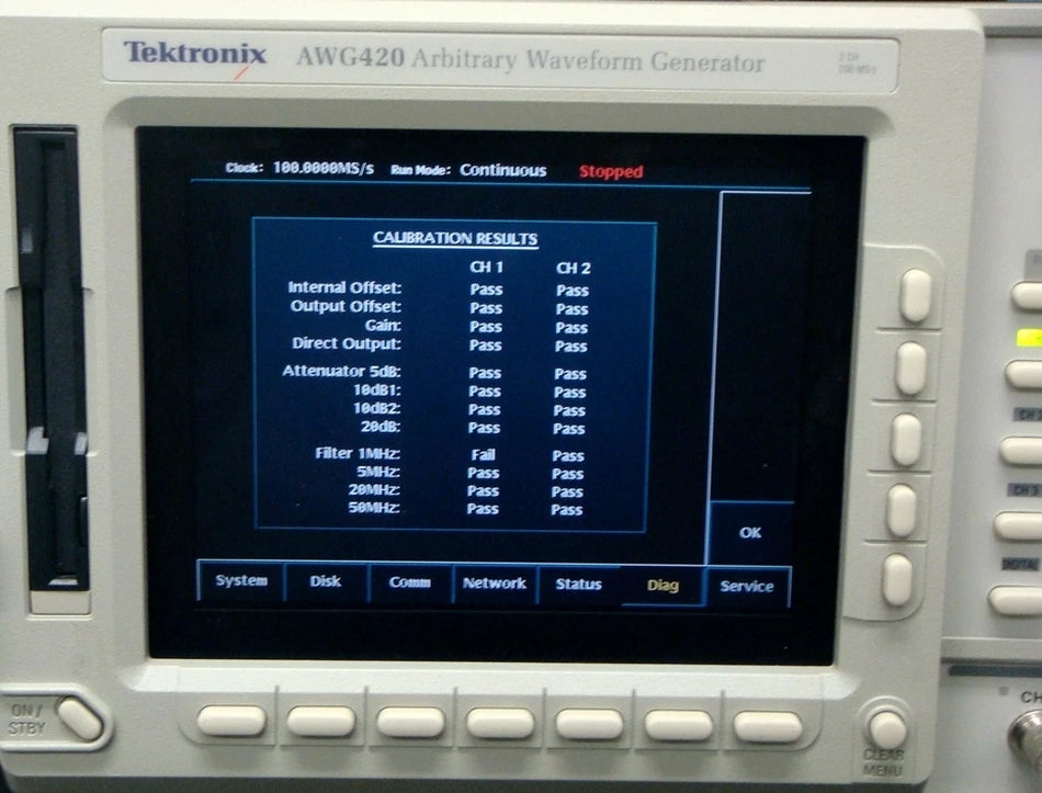 Tektronix AWG420 /03 200MHz 16bit 2ch Airbitarity Waveform Generator