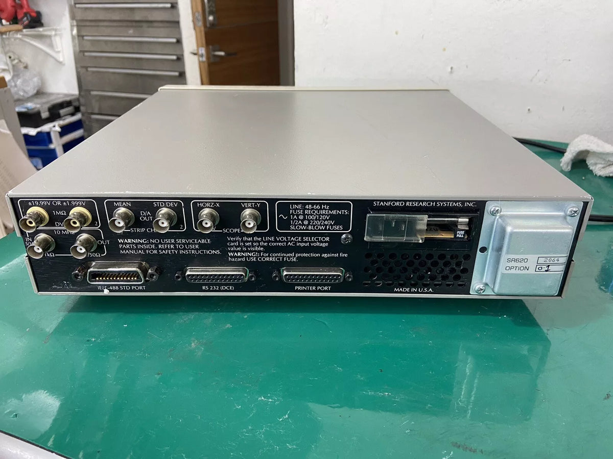 SRS Stanford Research SR620 12 Digit Frequency Counter 1.3 GHz 25 ps with Opt 01