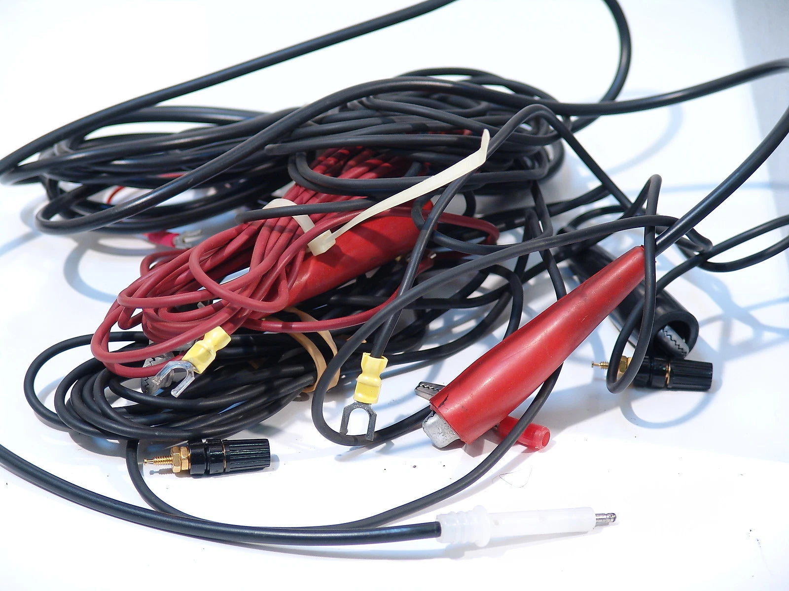 Associated Research AC HYPOT JR 4030A