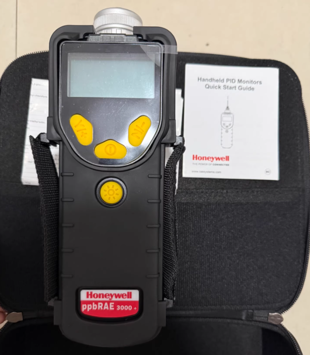 Honeywell PGM-7340 Portable VOC Gas Detector