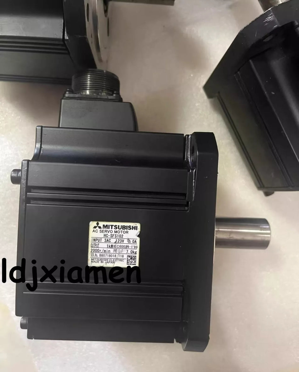 ONE used Mitsubishi servo mot HC-SFS102 HCSFS102 Tested